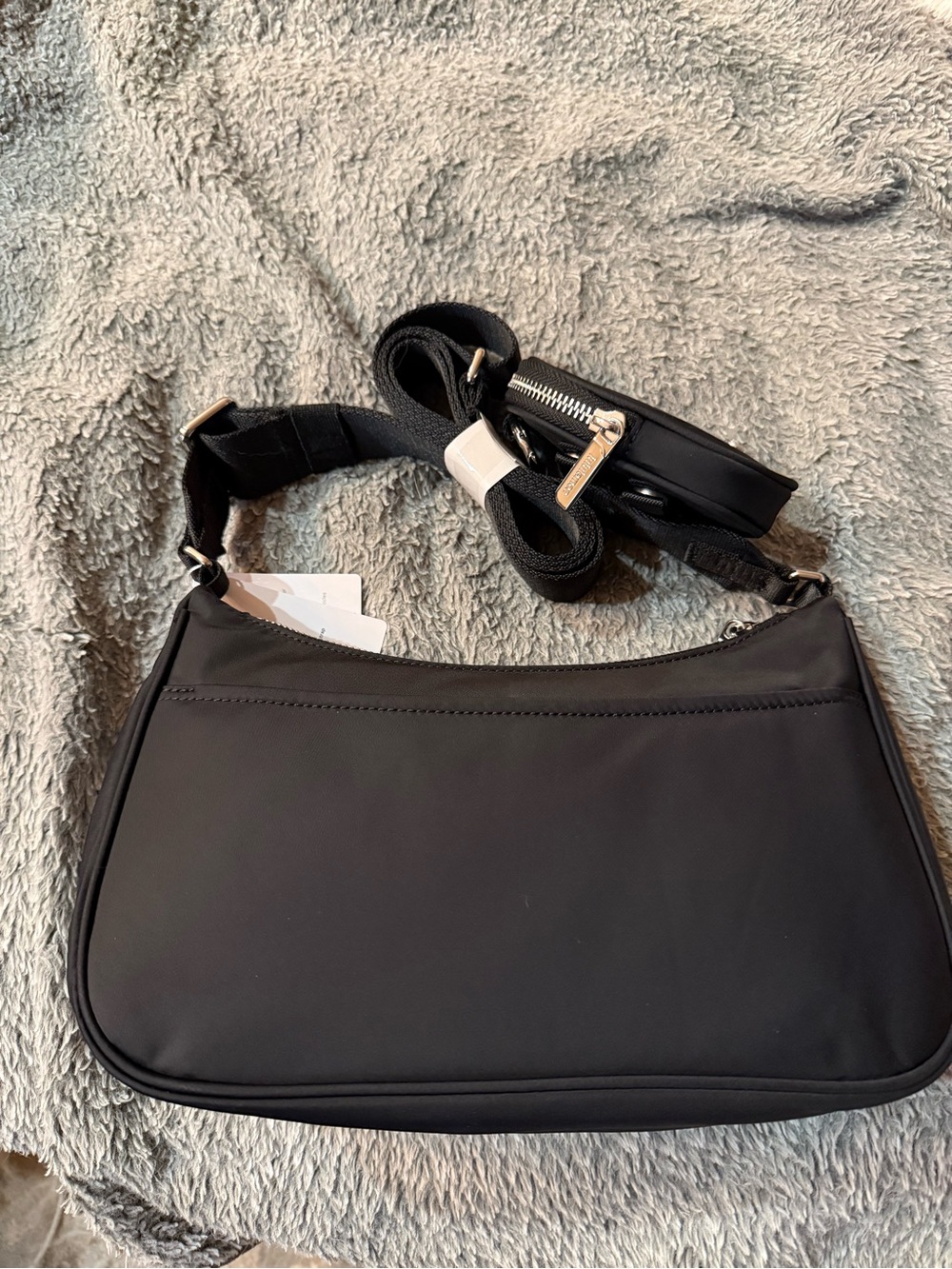 lululemon Black Crossbody Bag with Nano Pouch - Picture 2 of 6